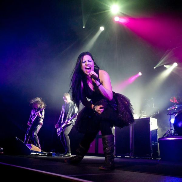 File:Evanescence mtv world stage.jpg
