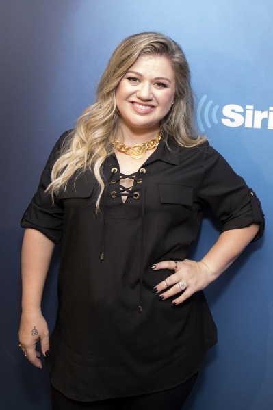 File:Kelly clarkson2.jpg