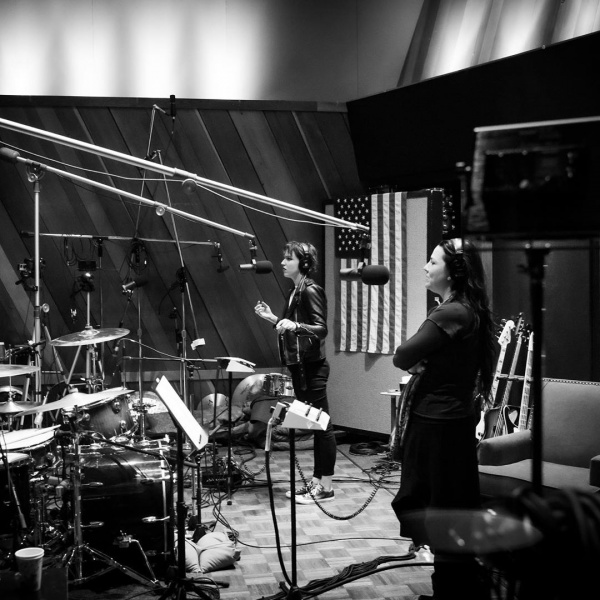 File:Lzzy and Amy recording Break In.jpg